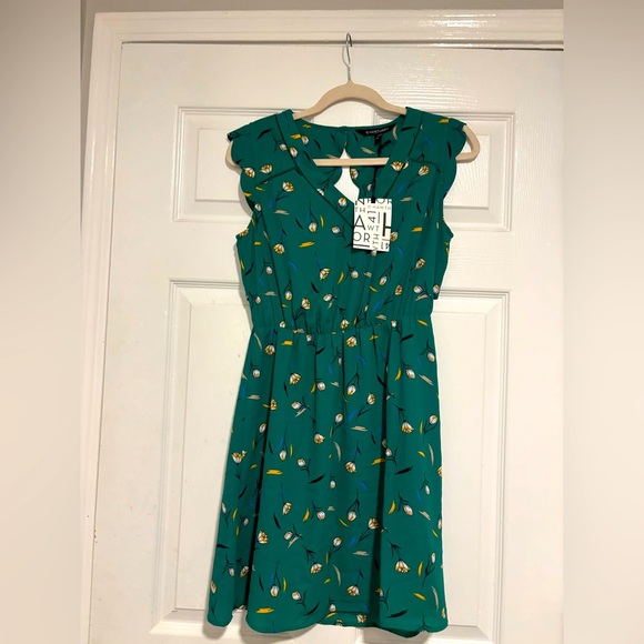 41 Hawthorn Green Floral Casual Dress - Picture 1 of 3